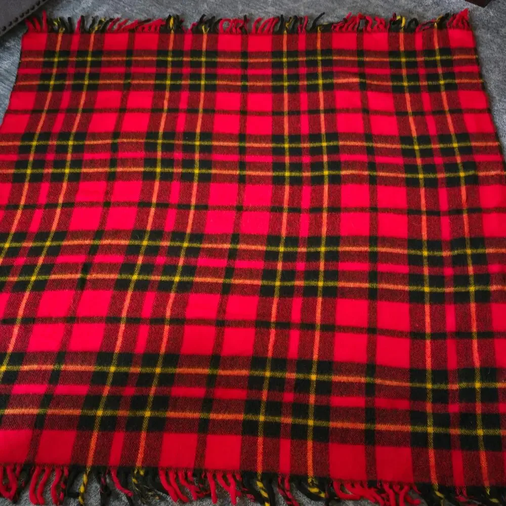 Vintage Faribo Woolen Mill Co Pack a Robe Red Black Plaid Stadium Blanket